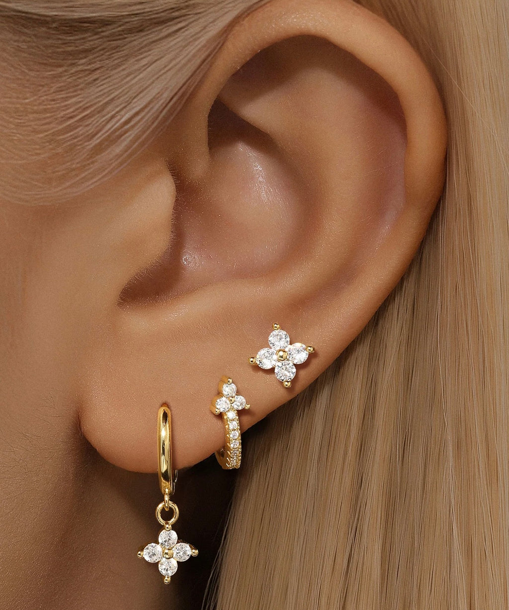 ARGOLLAS FLORAL BAÑADAS EN ORO