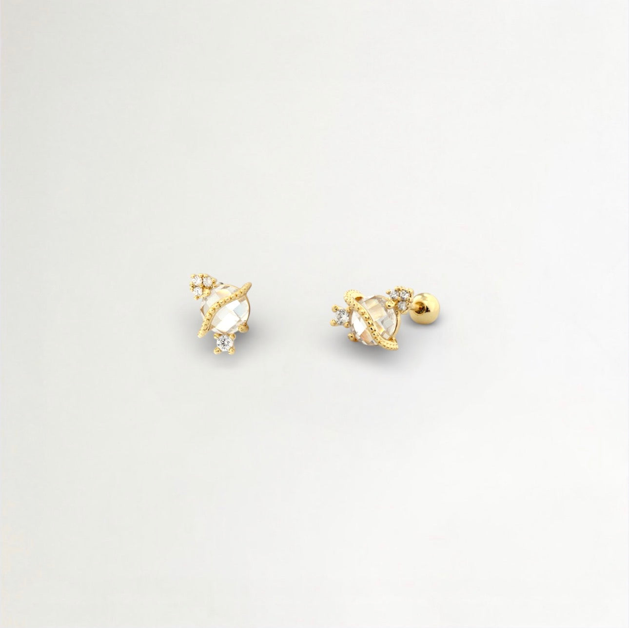 PIERCINGS PLANETA BAÑADO EN ORO (1 UNIDAD)