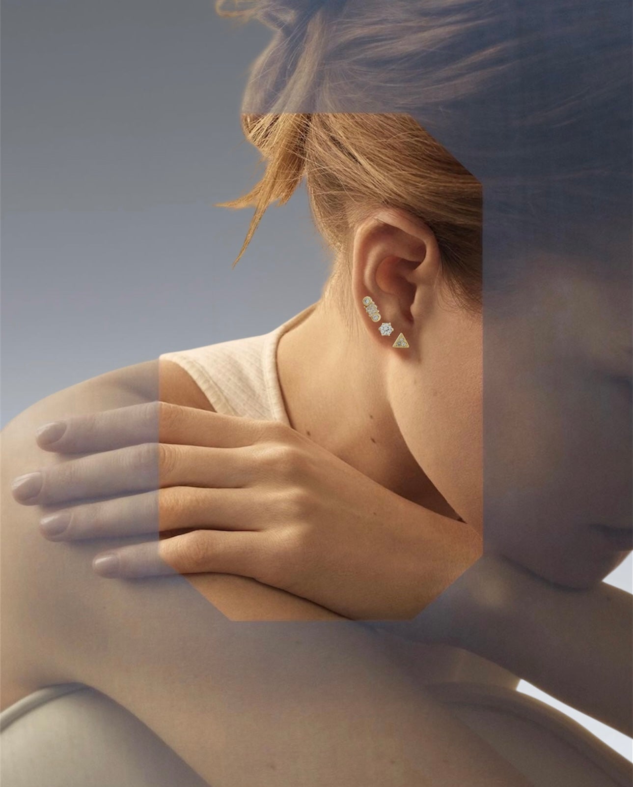 PIERCINGS TRIANGULO BAÑADO EN ORO (1 UNIDAD)